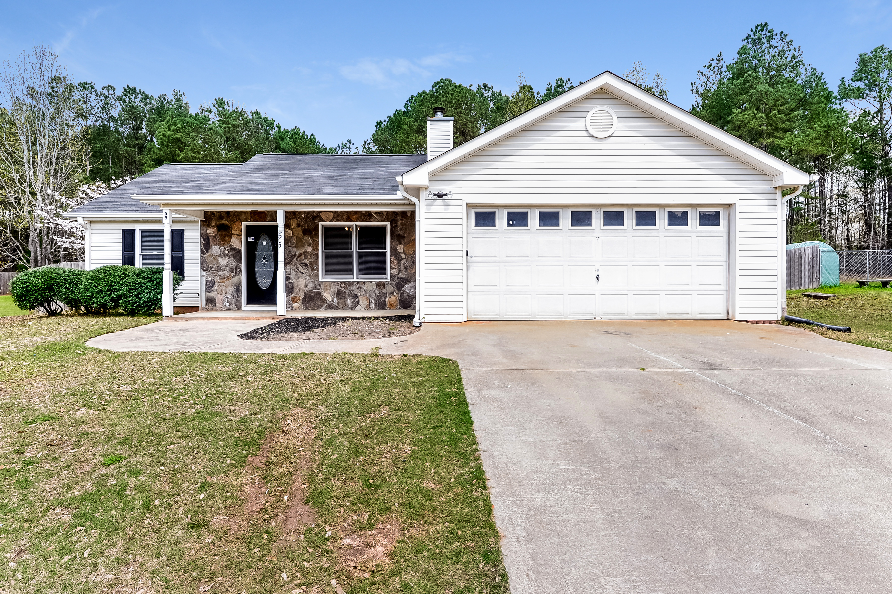 55 Creekstone Ct Covington, GA 30016